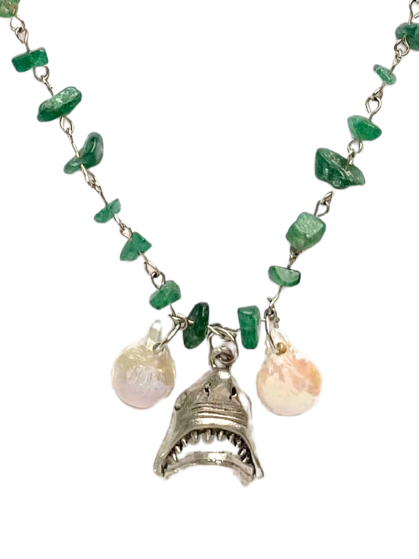 SHARK JAW - Green Aventurine