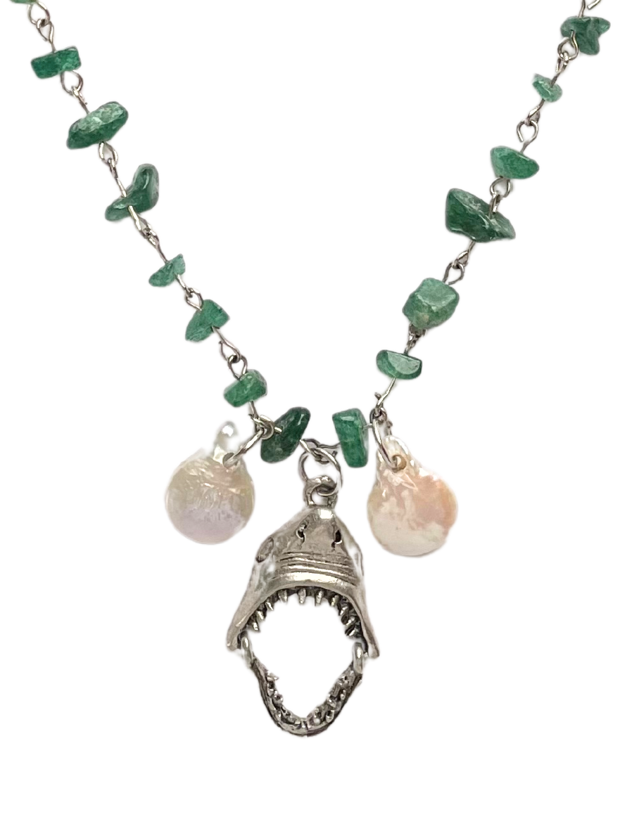 SHARK JAW - Green Aventurine