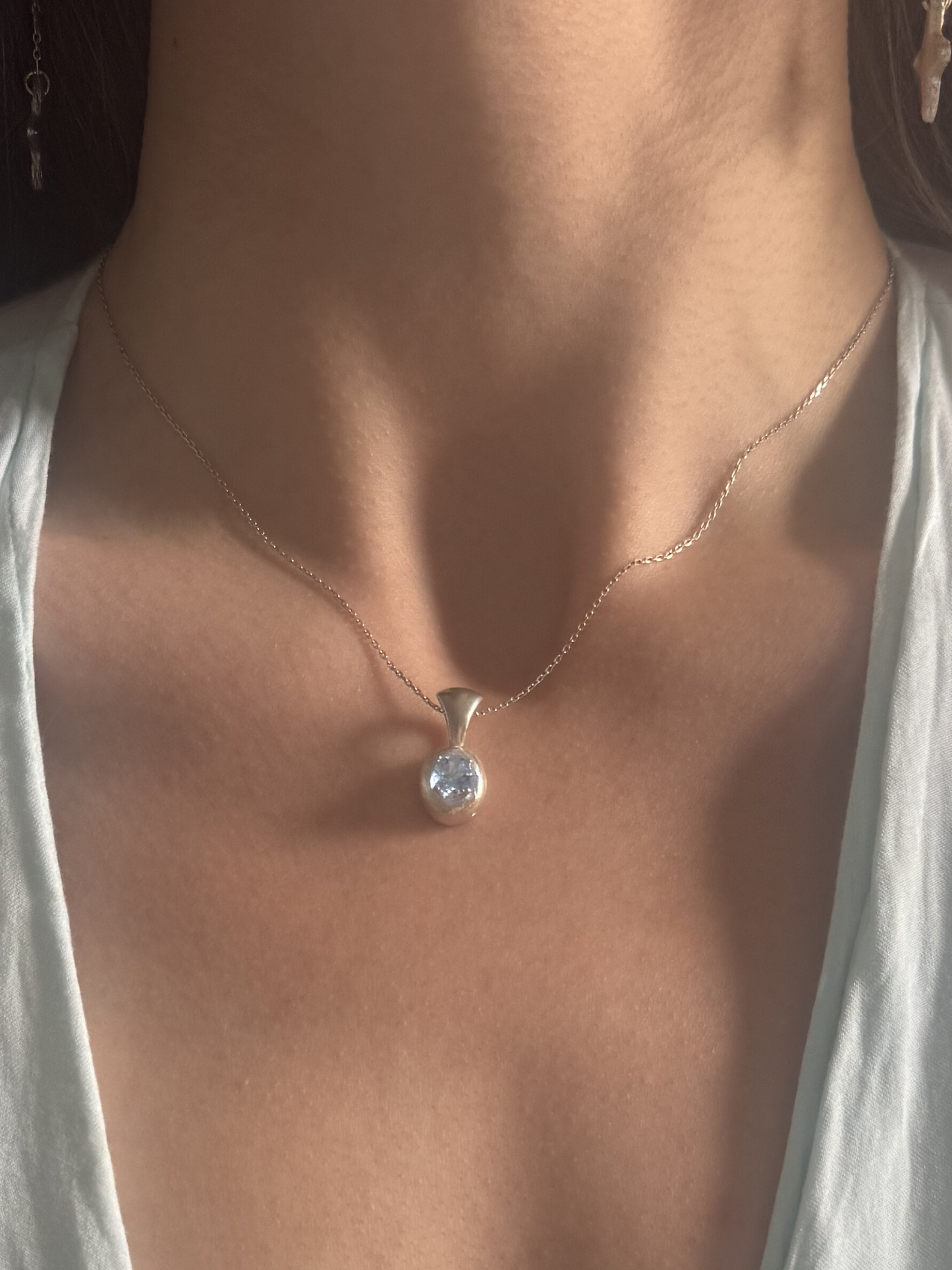 MOLTEN BLUE TOPAZ