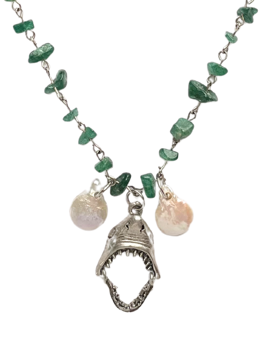 SHARK JAW - Green Aventurine
